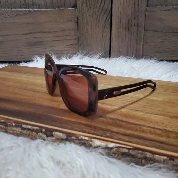 Chloé Oversized Sunglasses - Picture 1 of 4